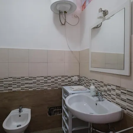 Bed - Palazzo Urbe * Όλμπια